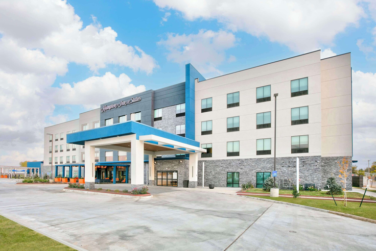 Exterior & Views 1, Hampton Inn & Suites Dalhart, Dallam