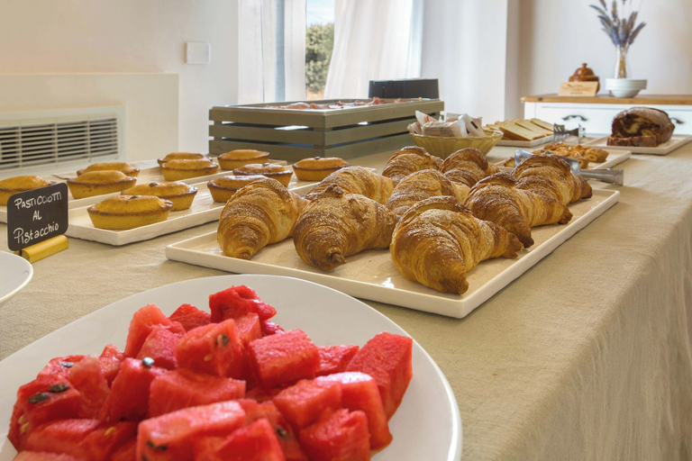 Food & Drinks 4, 3256 Masseria Sant`eleuterio - Camera Economy, Lecce