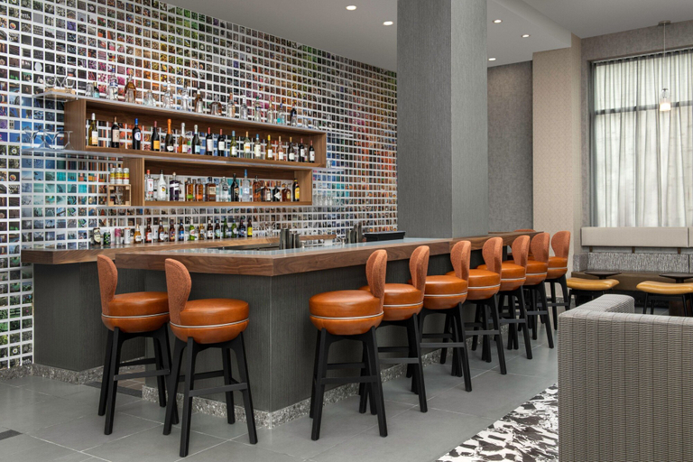 Food & Drinks 5, SpringHill Suites by Marriott New York Queens, New York