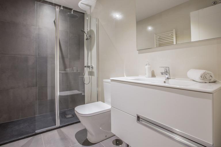 Bathroom 4, Slow Suites Augusto, Madrid