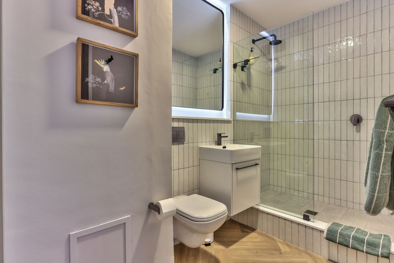 Bathroom 3, 437 St Martini Gardens, City of Cape Town