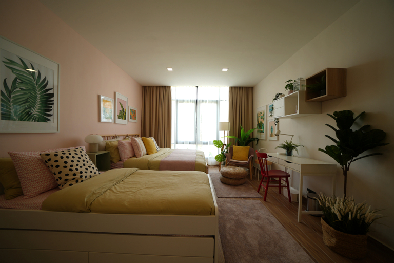 Bedroom 185