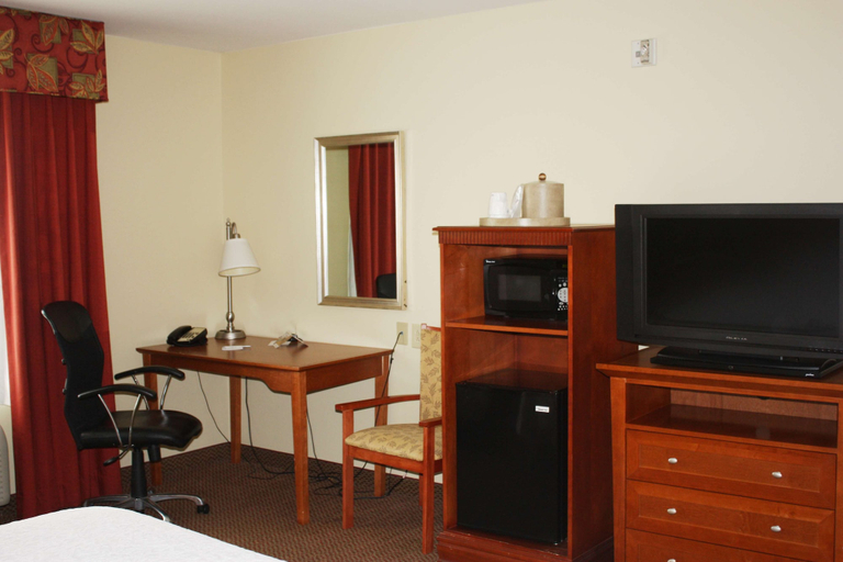 Others 5, Hampton Inn Clinton, Custer