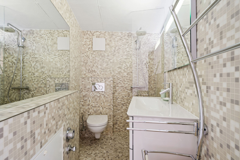 Bathroom 3, Modern Apt Old Town w Panoramic View ID4, Luxembourg