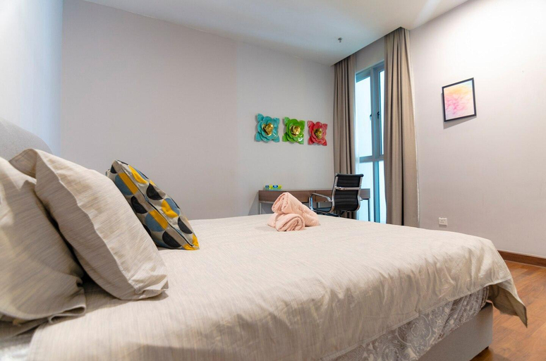 Bedroom 2, Lux 3BR Suite Puteri Harbour Near Legoland, Johor Bahru