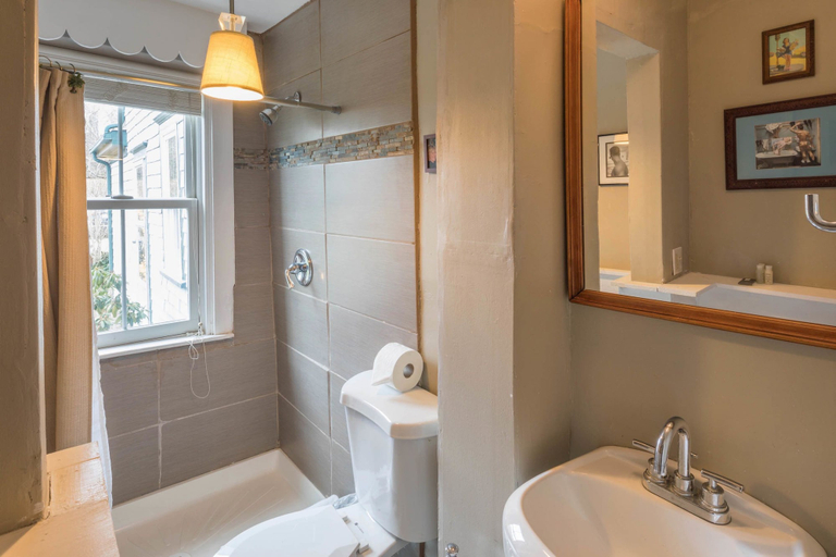 Bathroom 4, Snug Cottage, Barnstable