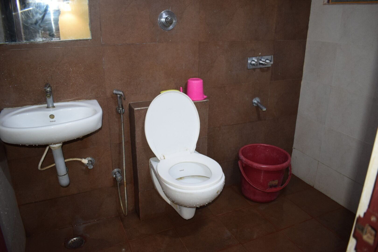 Bathroom 4, Hotel Peacock, Dharwad