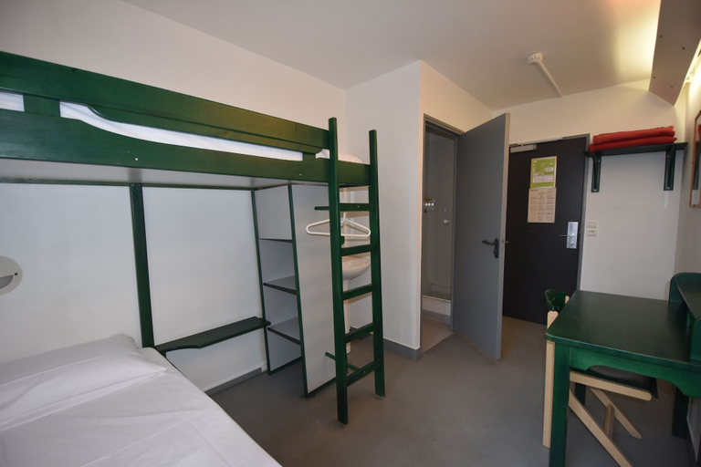 Bedroom 3, Auberge Jeunesse HI Paris - Le d’Artagnan, Paris