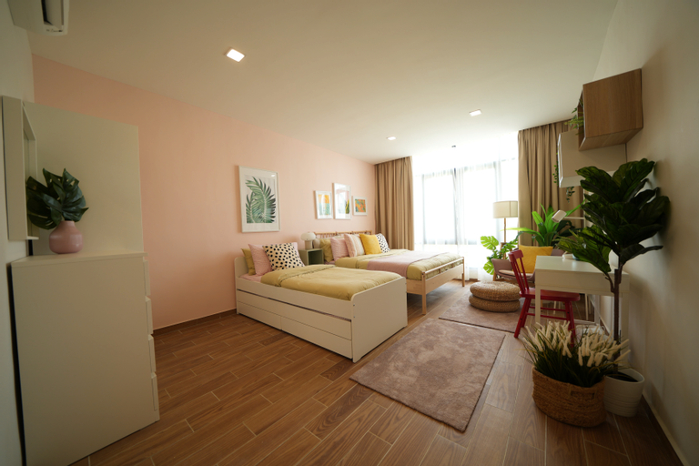 Bedroom 184