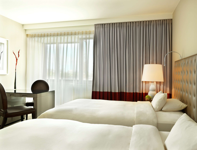 Bedroom 3, Hyatt Regency Cologne, Köln