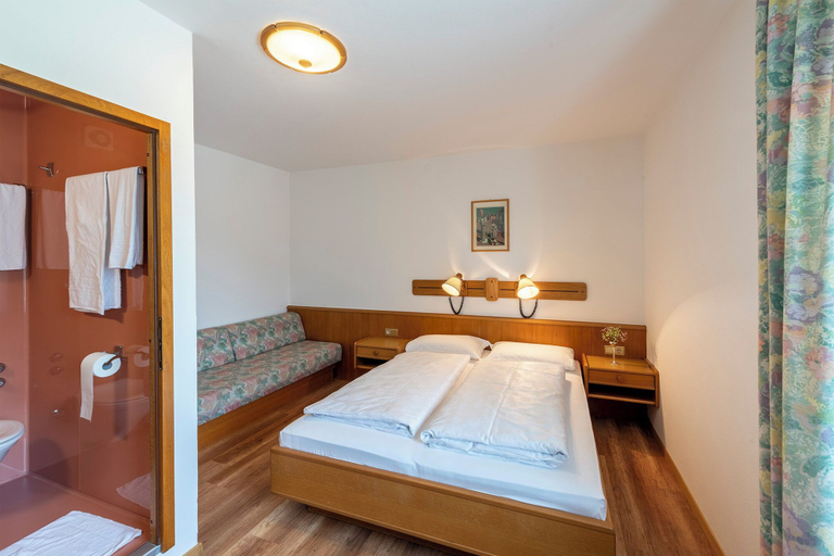 Bedroom 3, Hotel Ristorante Walter, Bolzano