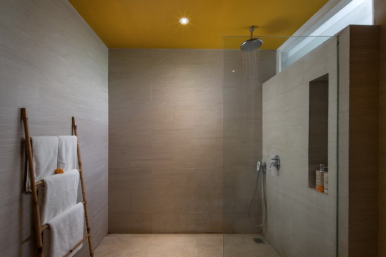 Bathroom 4