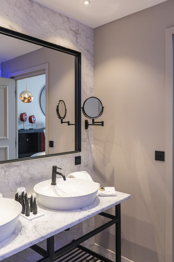 Bathroom 5, Hôtel L'Incomparable, Savoie