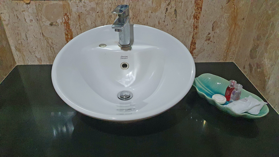 Amenities 13
