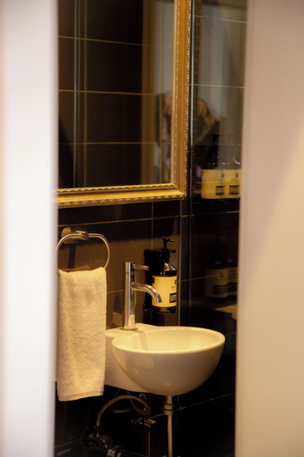 Bathroom 6
