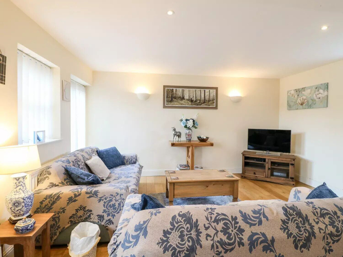 Others 4, Gratton Grange Farm Holiday Cottage, Derbyshire