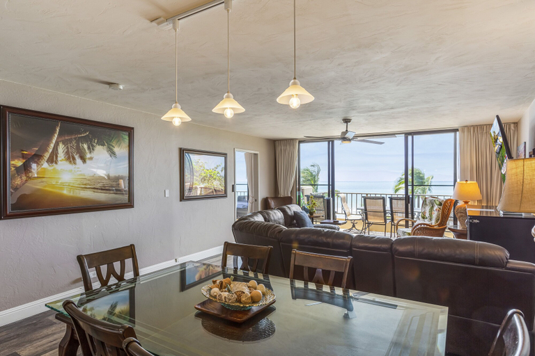 Food & Drinks, The Hawaiian Penthouse, Maui