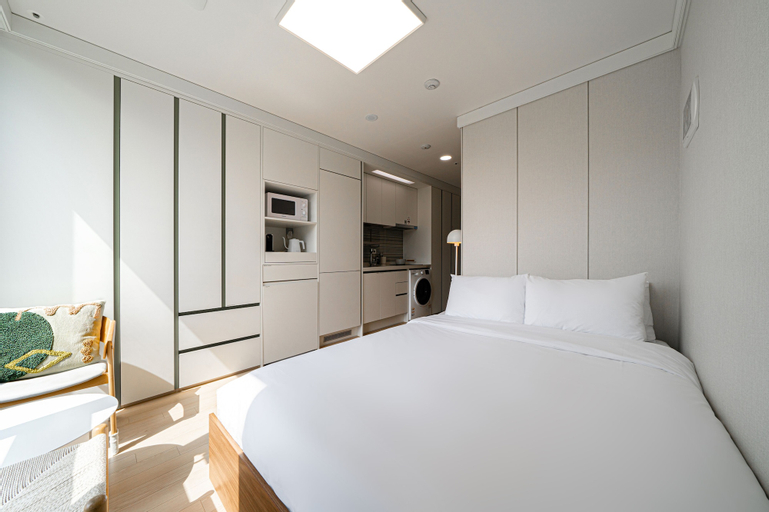 Bedroom 13