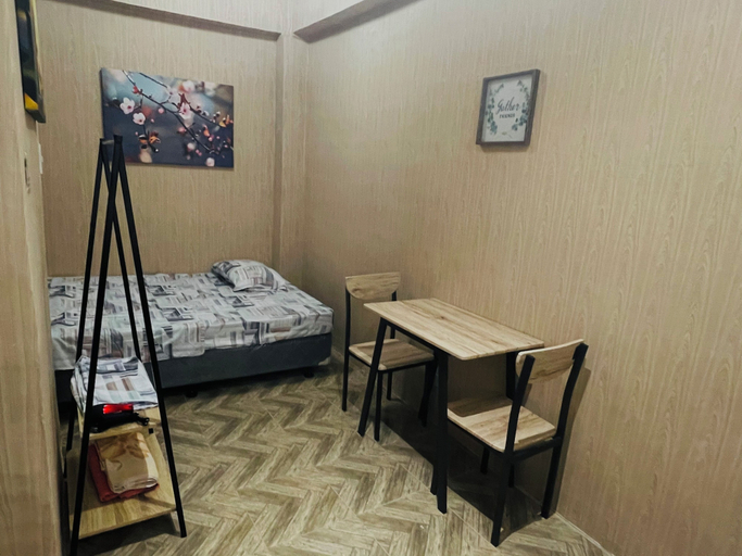 Bedroom 2, 83 F. Bautista St, Quezon City