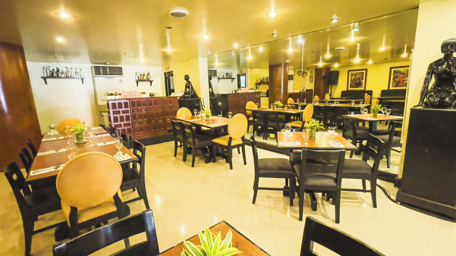 Food & Drinks 5, Miramar Hotel, Manila City