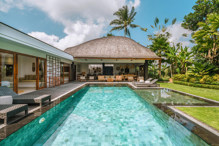 Swimming Pool 1