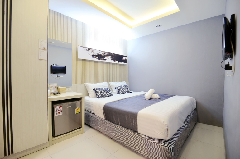 Bedroom 8