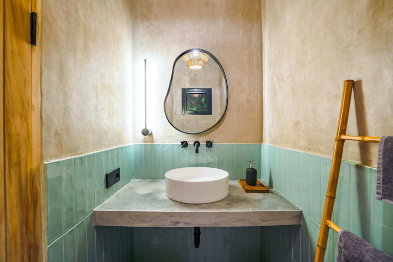 Bathroom 3, Villa Noi, Badung