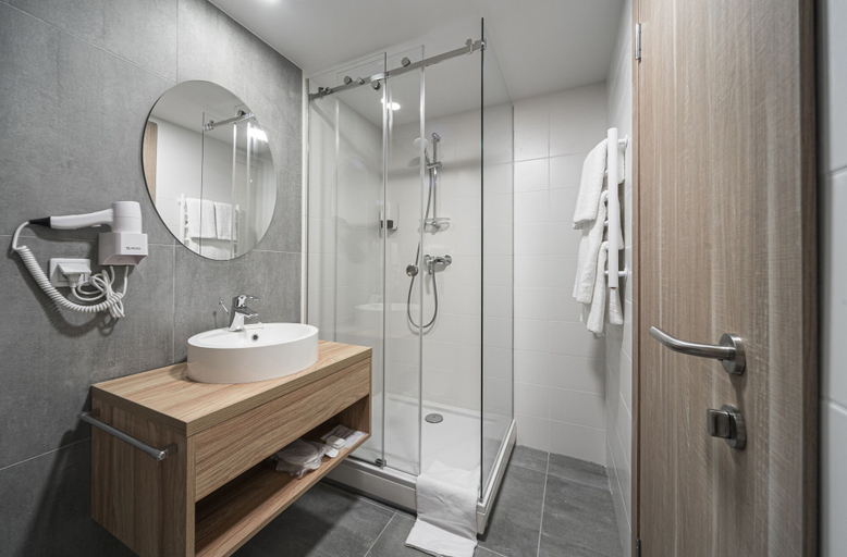 Bathroom 5, Amarant Apart Hotel, Podil's'kyi