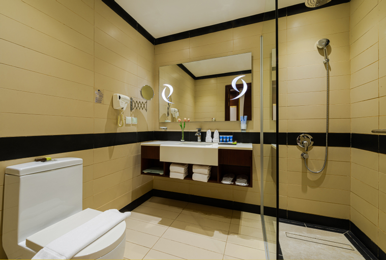 Bathroom 7