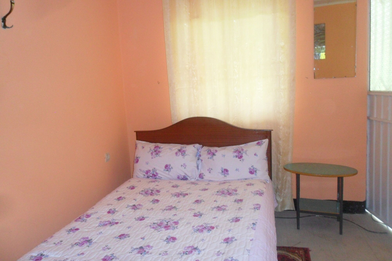 Bedroom 3, Libanos Pension, Addis Abeba
