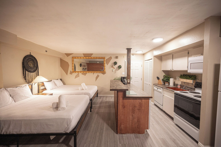 Bedroom 3, Stay Together Suites, Clark