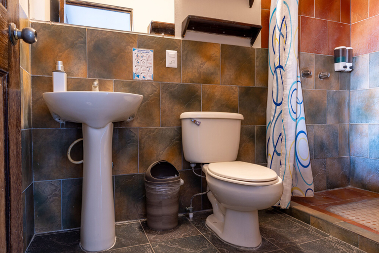 Bathroom 3, Ast Surf Hotel, La Libertad