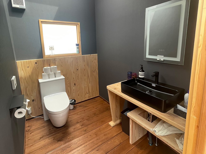 Bathroom, HOLE37, Tsukuba