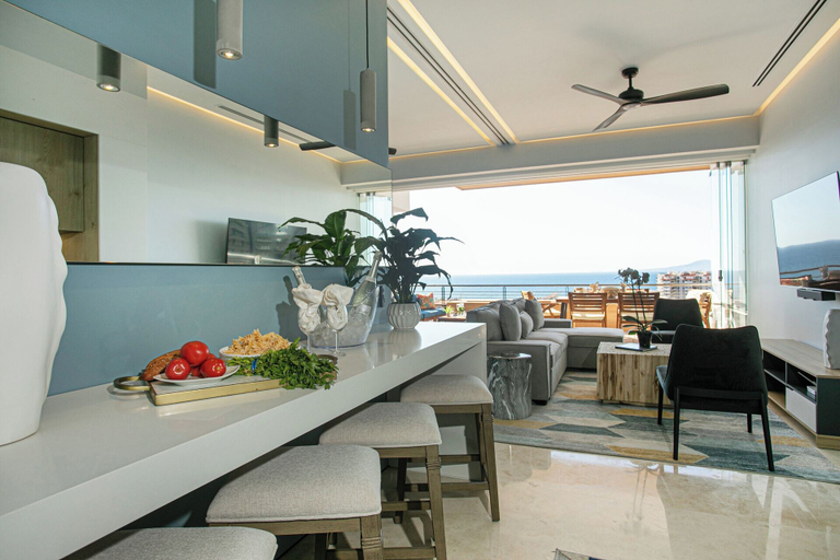 Food & Drinks 5, Maxwell Collection Romantic Zone, Puerto Vallarta