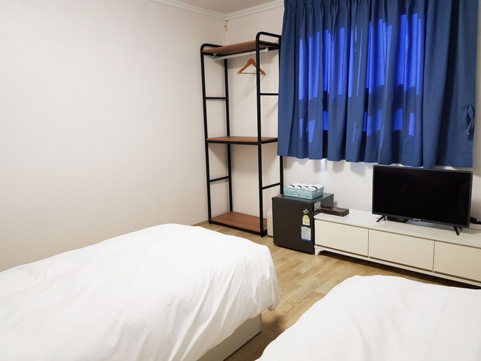 Bedroom 4, Bluemoon Guest House - Hostel, Taebaek