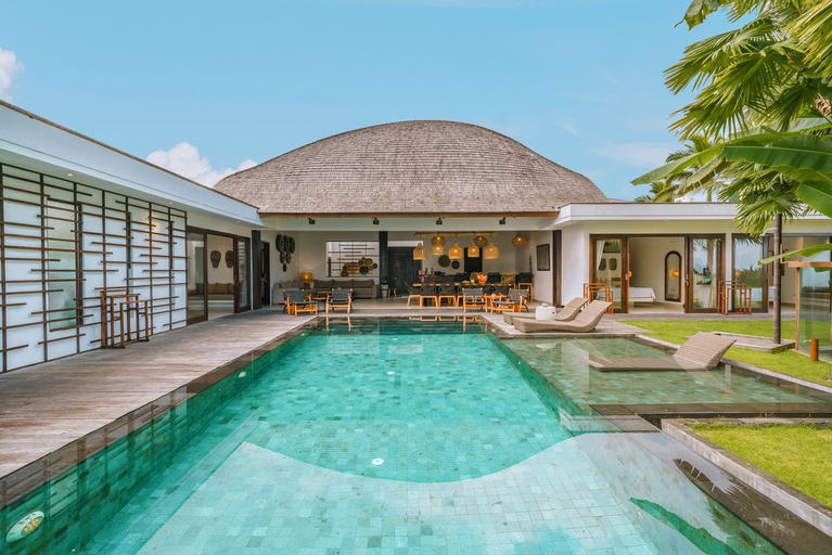 Swimming Pool 19