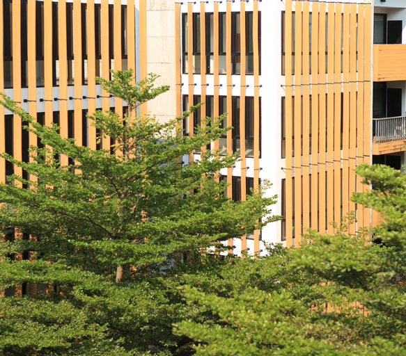 Exterior & Views 17