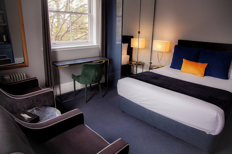 Bedroom 14