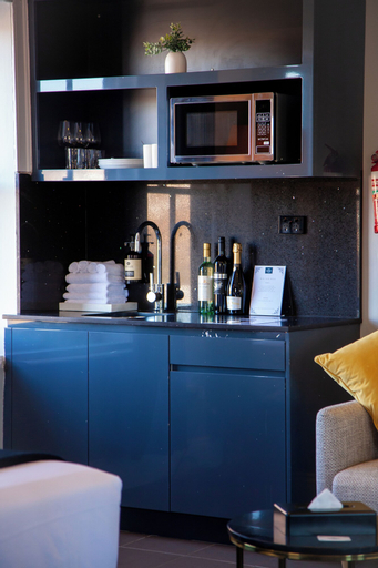 Dining Room 17
