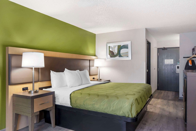 Bedroom 2, Quality Inn & Suites Delaware South, Delaware