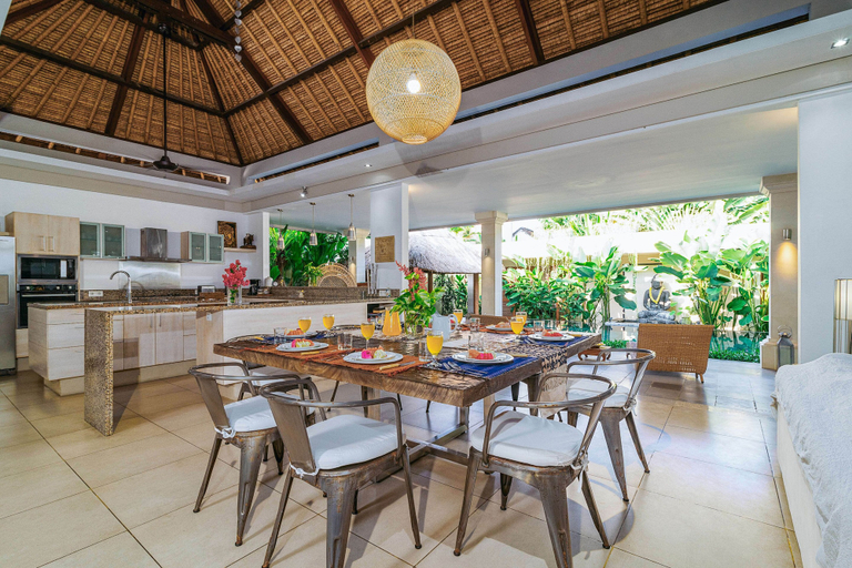 Food & Drinks 3, Villa Kupu Kupu, Badung