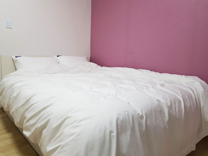 Bedroom 2, Bluemoon Guest House - Hostel, Taebaek