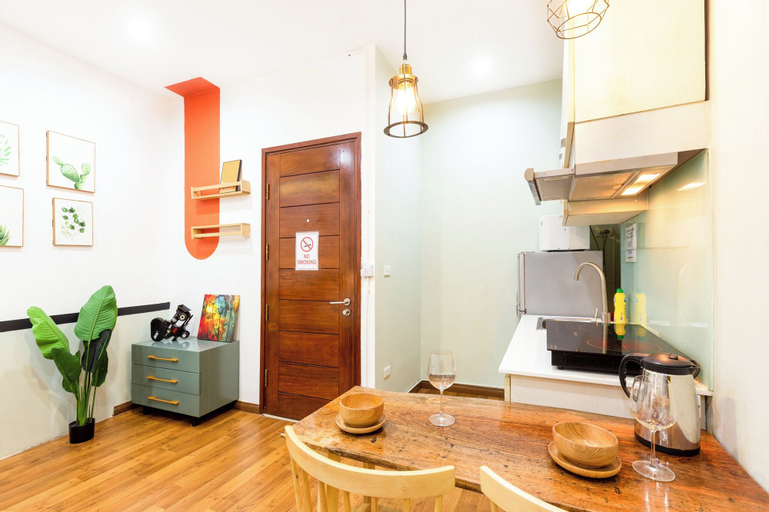 Dining Room 17