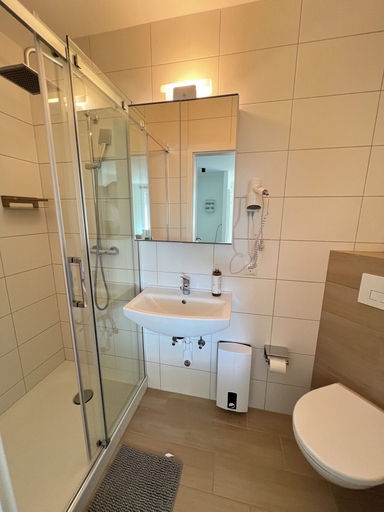 Bathroom 5, Schwalehof Gästewohnungen, Plön