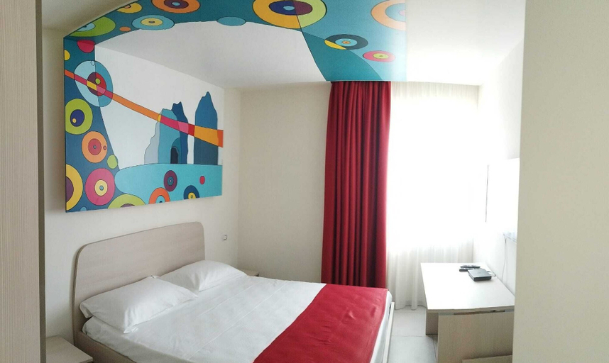 Bedroom 5, HAPPYROOMS, Napoli