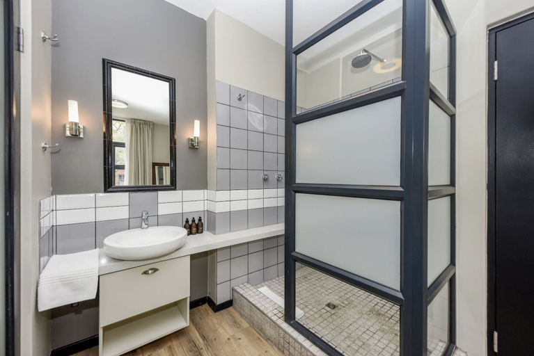 Bathroom 3, The Vantage 209, City of Johannesburg