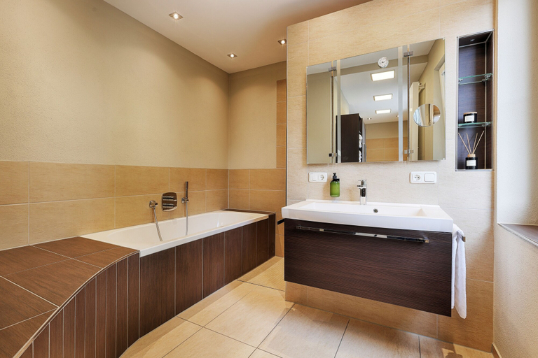 Bathroom 3, homie hotel fischzucht - mit Sauna und Terrasse, Würzburg