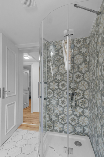 Bathroom 4, Hytta Apartment with 2 Bedrooms, Sinaia