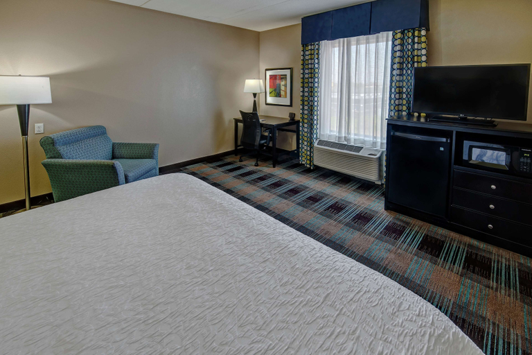 Bedroom 3, Hampton Inn & Suites Clarksville, Montgomery
