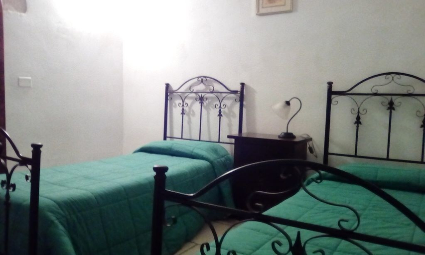 Bedroom 3, Trulli Monte Madre, Brindisi
